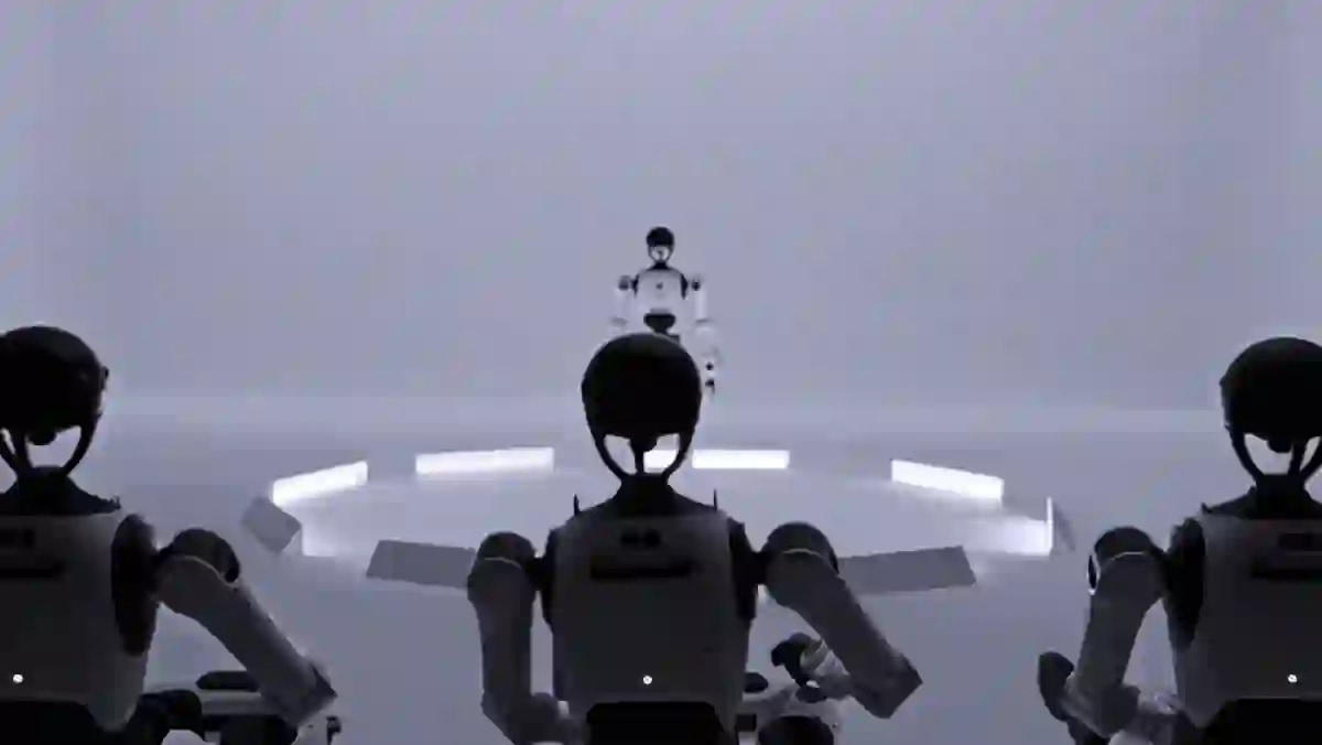 Trije roboti Walker Tienkung DEX sedijo na klopi